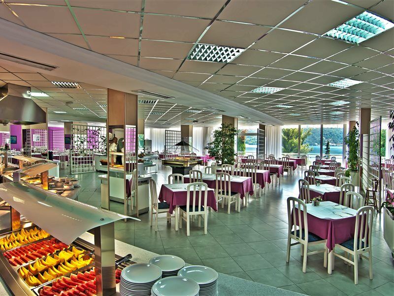 Osmine Hotell Slano